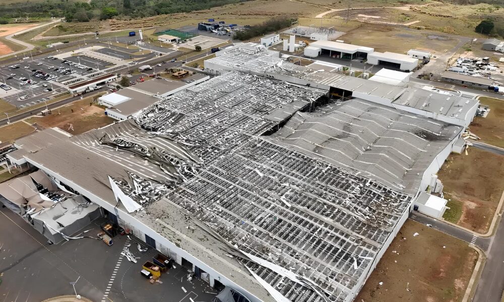 Quando o Céu Caiu Sobre Porto Feliz: Como a Toyota Está Reconstruindo o Futuro da Indústria Automotiva Brasileira 13 Quando o C u Caiu Sobre Porto Feliz Como a Toyota Est Reconstruindo o Futuro da Ind stria Automotiva Brasileira