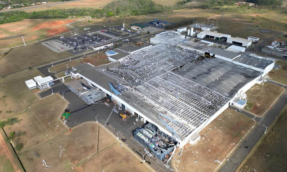 Toyota no Brasil: O Dia em que o Vento Parou a Indústria Automotiva e Forçou uma Reinvenção Global 28 Toyota no Brasil O Dia em que o Vento Parou a Ind stria Automotiva e For ou uma Reinven o Global