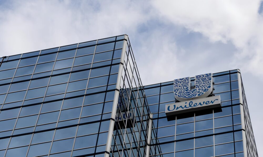 Unilever Relança Seu Programa de Trainee com Salário de R$17 Mil: O Caminho Expresso para a Liderança Está de Volta 16 Unilever Relan a Seu Programa de Trainee com Sal rio de R 17 Mil O Caminho Expresso para a Lideran a Est de Volta